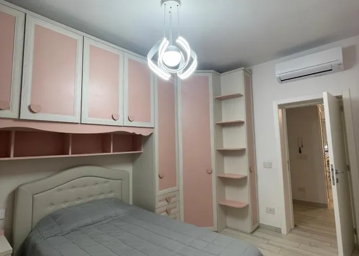 Lindo E Dora - A Due Passi Dal Mare