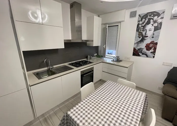 Lindo E Dora - A Due Passi Dal Mare 아파트