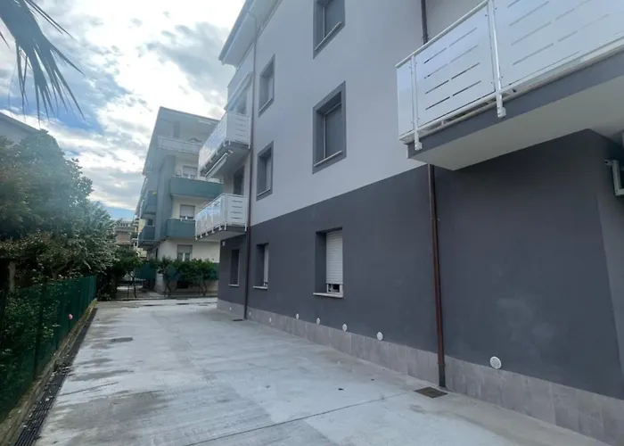 Lindo E Dora - A Due Passi Dal Mare 아파트 *